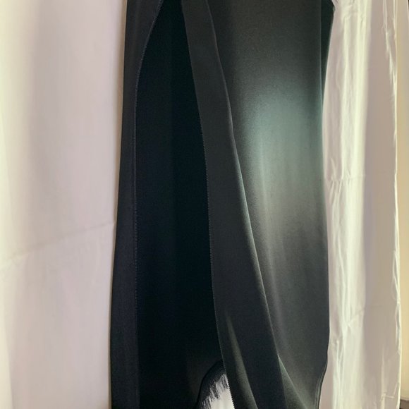 St John Caviar (Dark Black) Shell size P - Picture 7 of 9